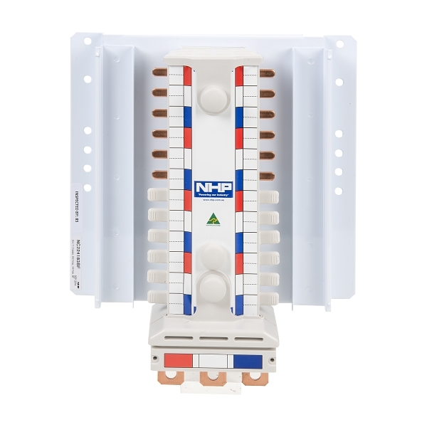 NHP POWERMAX DIN T NC Busbar Chassis 250A 48 Way 3Pole Bottom Feed